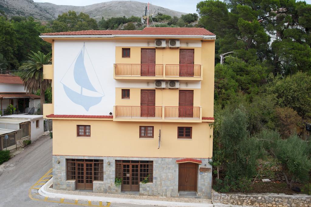 Moustakis Hotel Agia Efimia Habitación foto